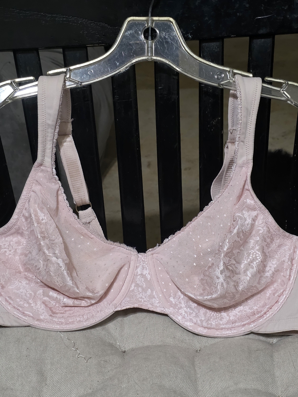 Vanity Fair Blush Pink Lace Full-Cup Underwire Bra Us3d Size 42C